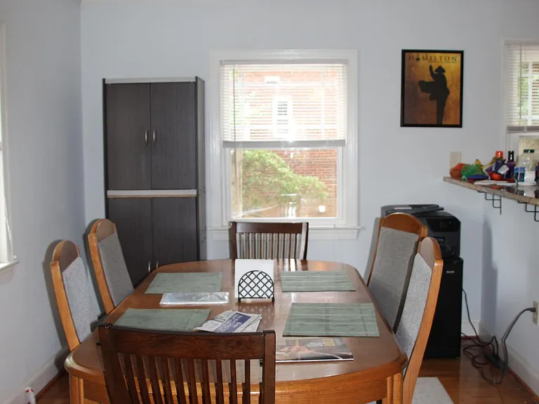 631 N Oakland St — Photo 4