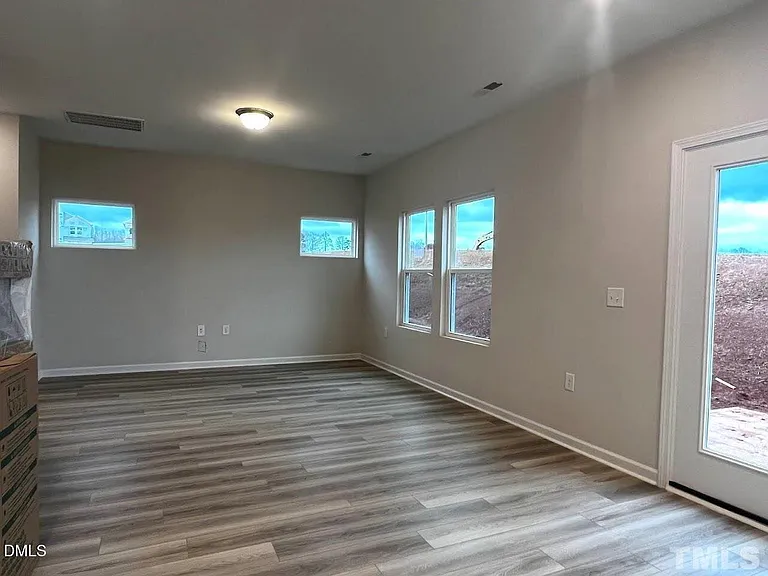 7142 Stratified Ct — Photo 4