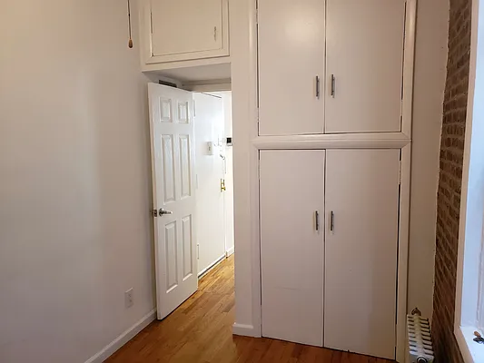 Rented by Skyline Realty LLC II | media 14