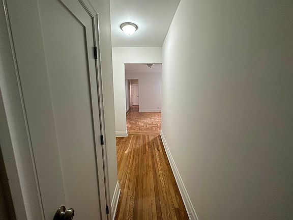 3rd image of 41-42 44th St #F