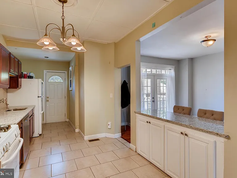 3610 Greenmount Ave — Photo 8