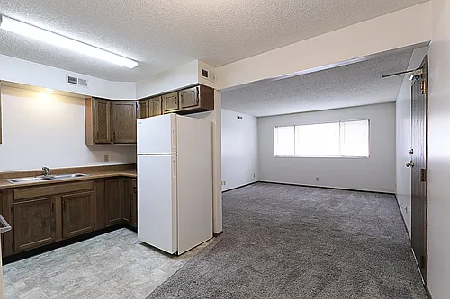 4620 Meredeth St #5 Photo 1