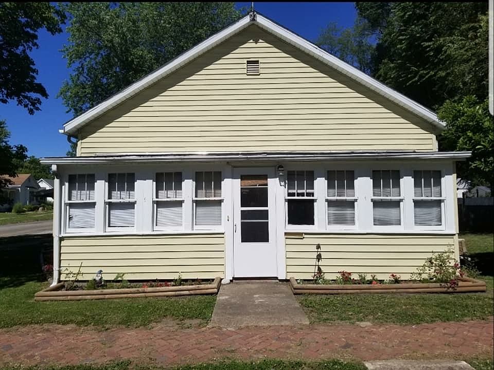 1st image of 300 N Charles
