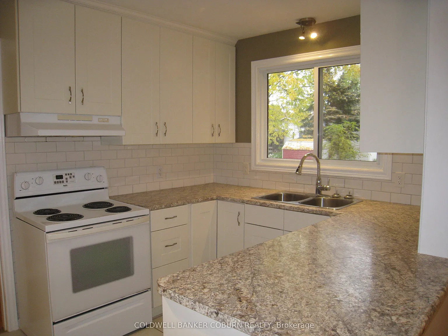 3 bed, $2,500 — Photo 3