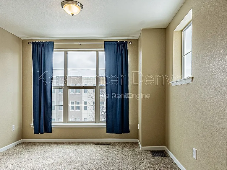 492 S Saulsbury St — Photo 40