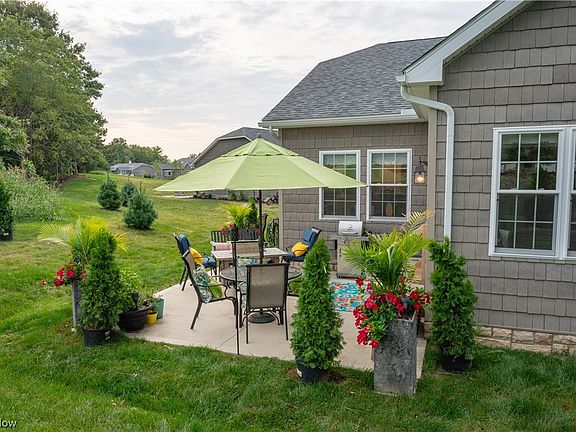 4th image of 207 Harbor Ct