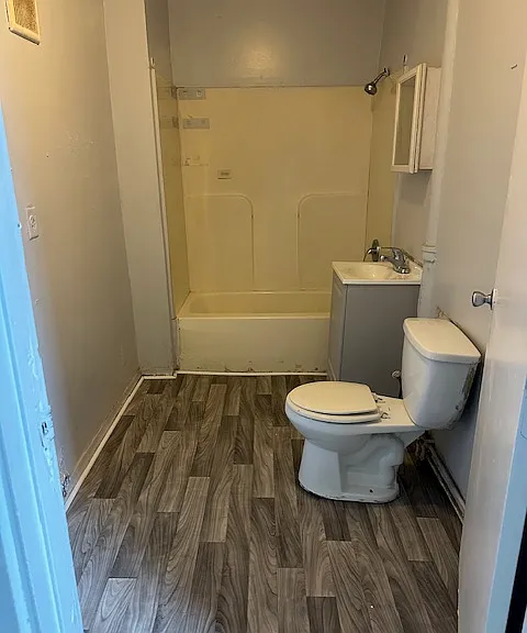 9 Webb St #2 — Photo 4