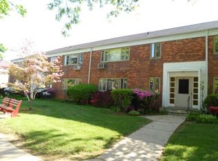 76 Lawrence Ct APT A, White Plains, NY 10603