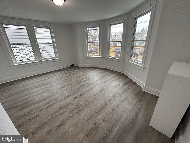 1067 S Clinton Ave #2 — Photo 3