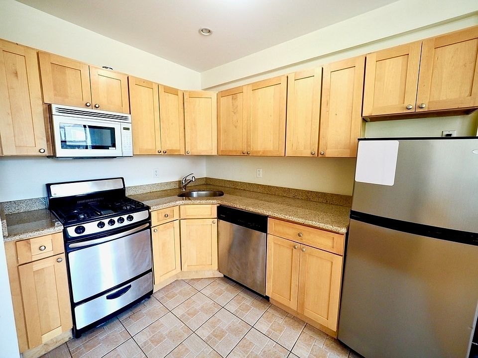 1st image of 20-50 29th St #2CC