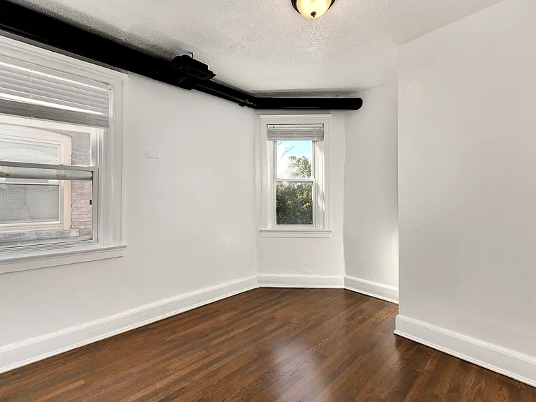 502 Gladstone Blvd #8 — Photo 14
