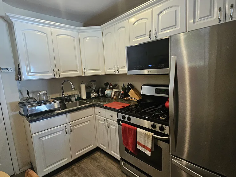 16 Ark Pl — Photo 4