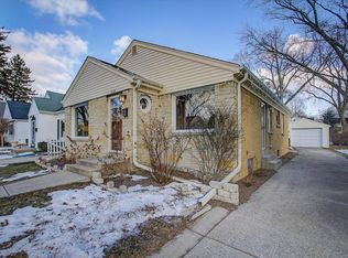 2440 N 84th St, Milwaukee, WI 53226