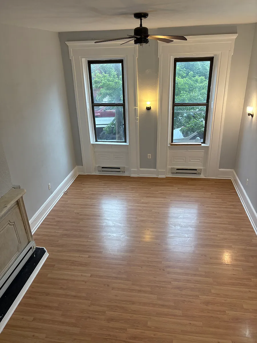 Building Photo - 1625 Wallace St #1A