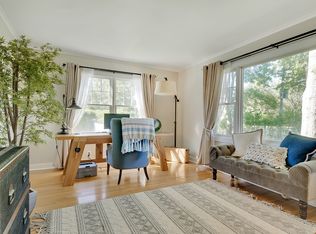 18 Mitchell Rd, Westhampton Beach, NY 11978