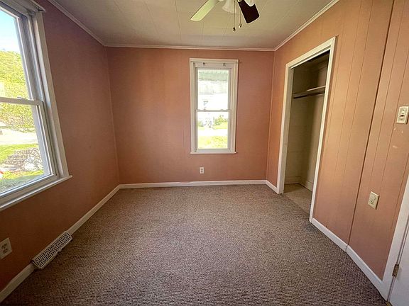 5th image of 807 Indiana Ave