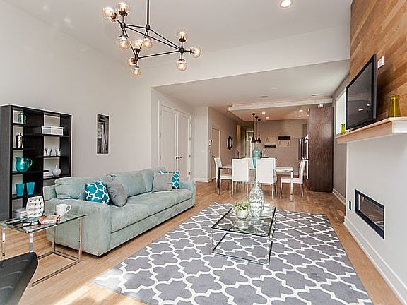 2nd image of 2435 W Homer St #2W