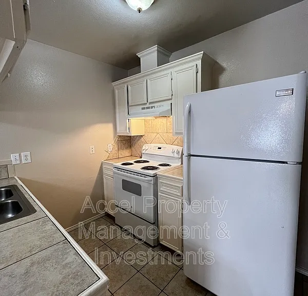 2003 Villa Linda Ave #2 — Photo 5