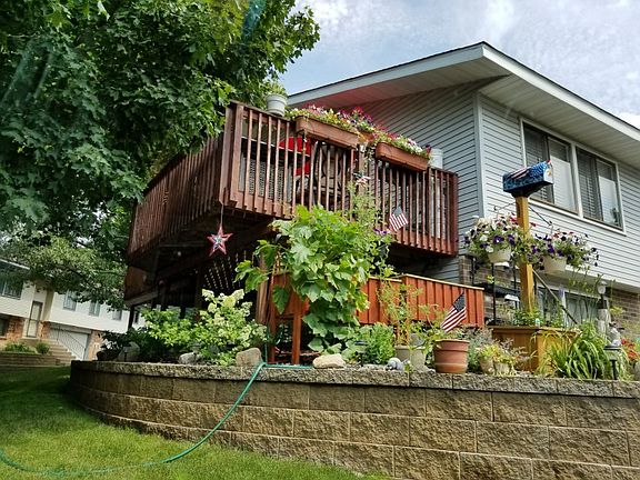 3rd image of 9855 7th St NE