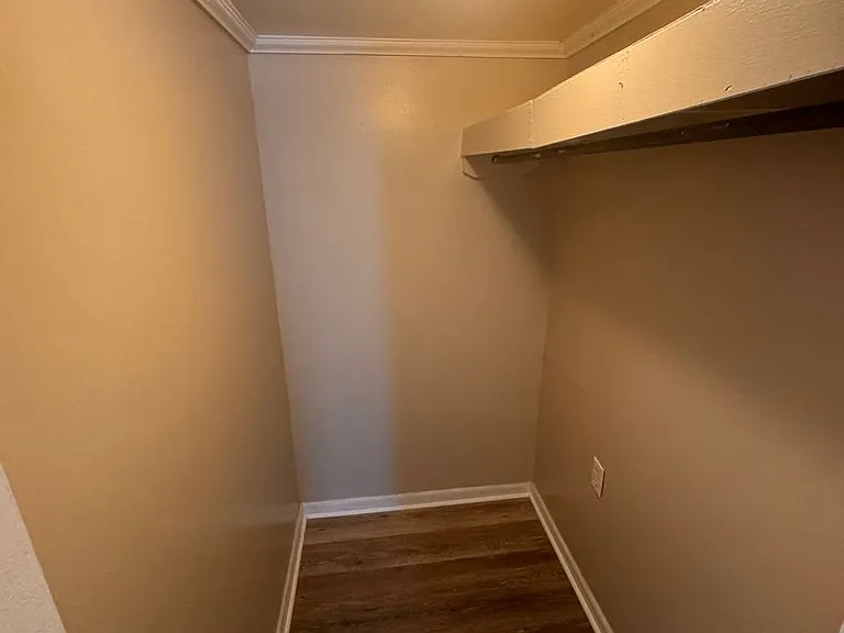 2306 Center Dr — Photo 7