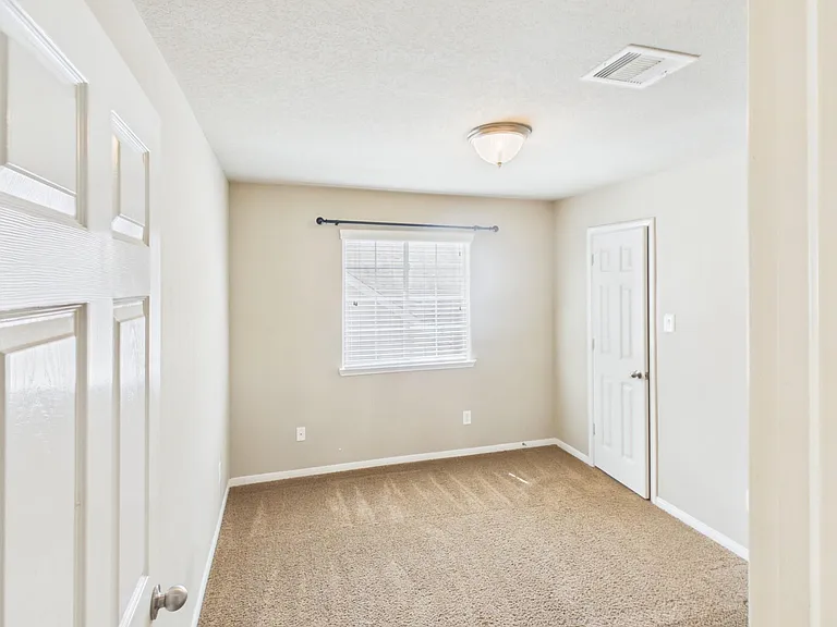 17143 Deaton Mill Dr — Photo 28