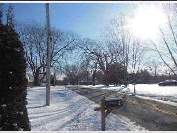 2nd image of 6802 Main St