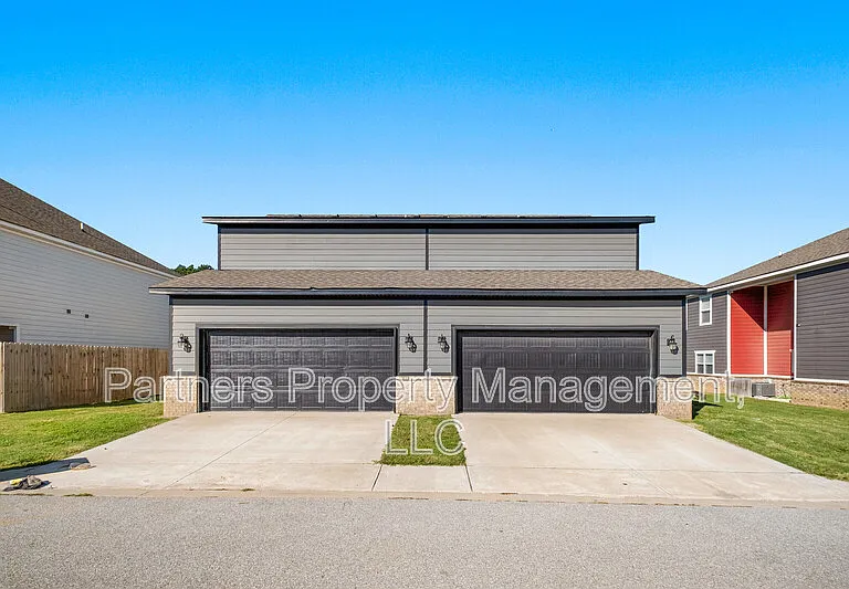 1256 N Sicily Ln — Photo 23