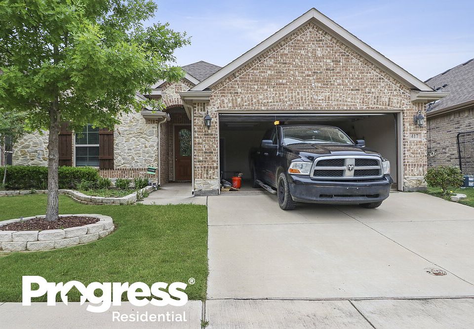 2nd image of 417 Bentley Dr