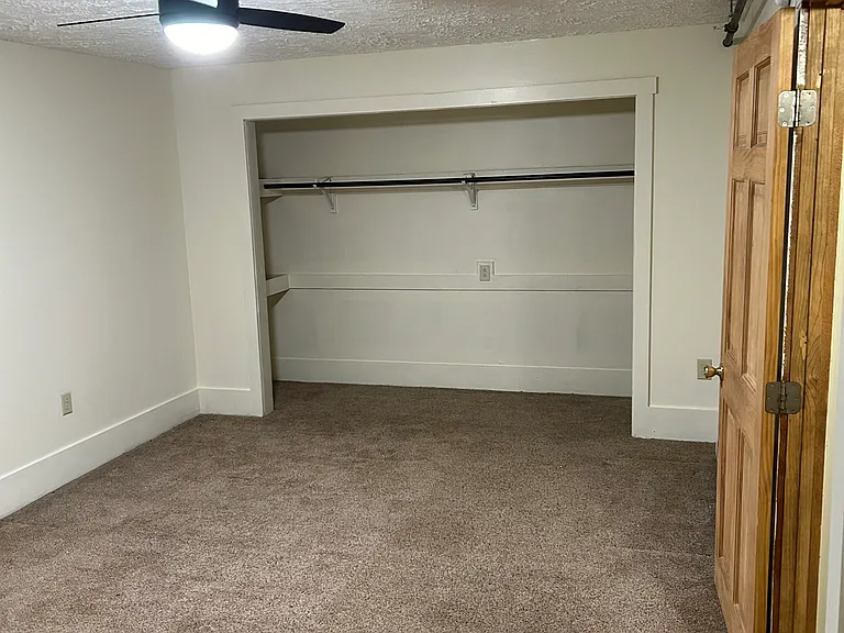 20 Pioneer Ave #3 — Photo 4