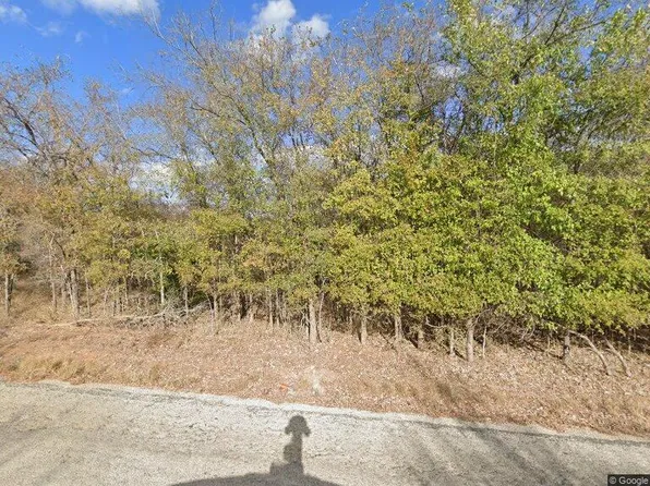312 Riverside Dr, Bastrop, TX 78602