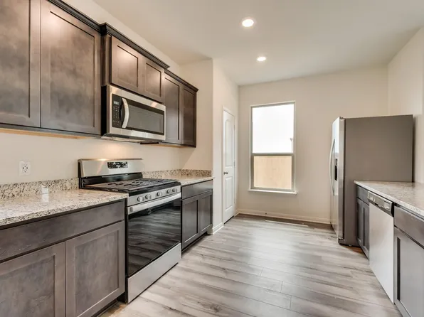 833 Serena Dr, Ferris, TX 75125