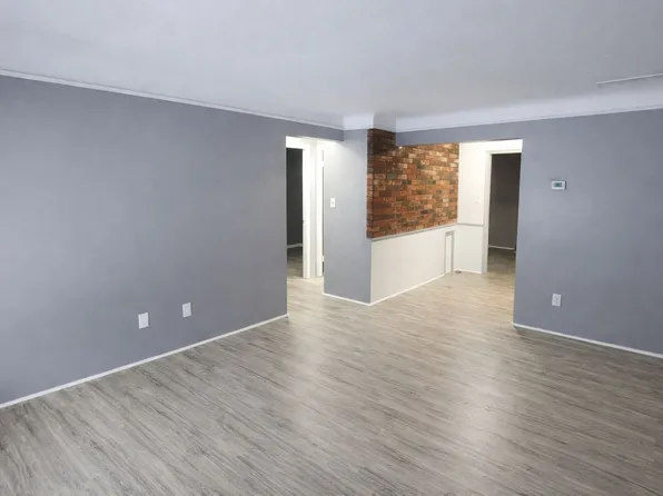 3846 E 189th St, Cleveland, OH 44122