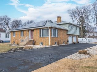 18 Summit Ave, Fairfield, NJ 07004