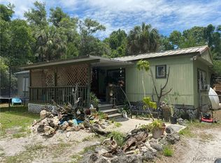 14180 W River Rd, Inglis, FL 34449