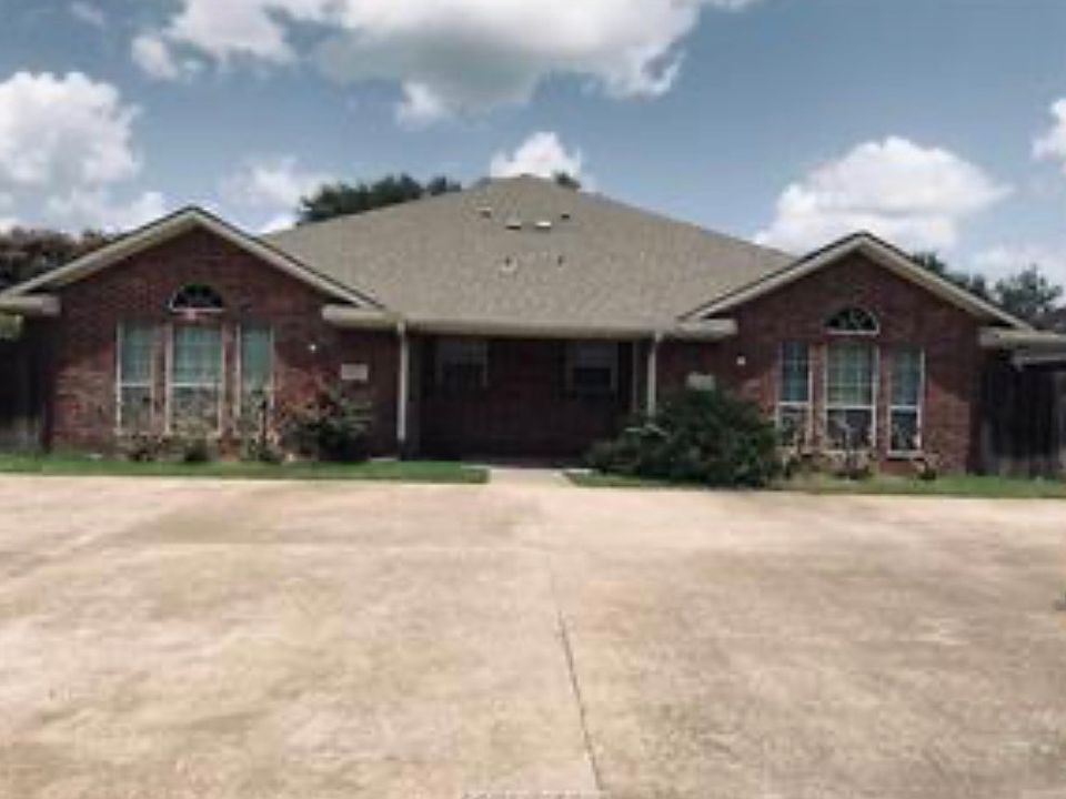 1st image of 3821 Oldenburg Ln