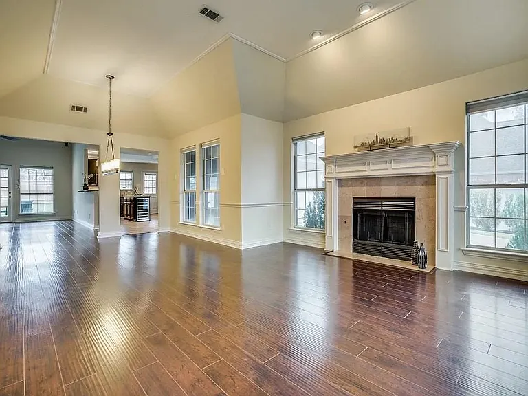 63 Remington Dr W — Photo 19