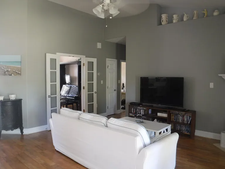 7546 Pepperwood St — Photo 4