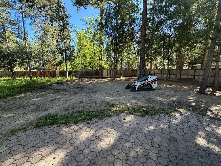737 Anita Dr — Photo 14