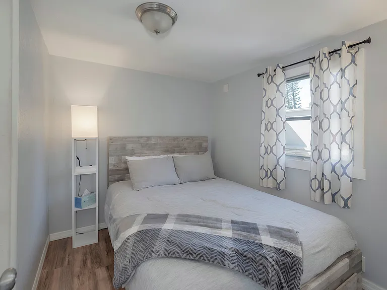 Bedroom 2 w/ Queen Bed, Closet, Storage, Smart TV