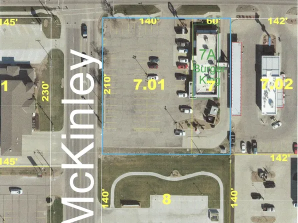 3929 10th St, Great Bend, KS 67530