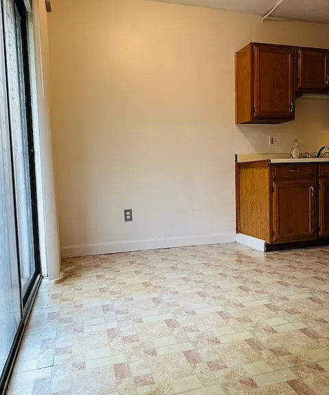 336 Killingly St #G — Photo 3