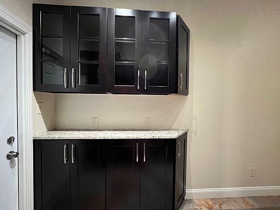 3rd image of 6710 McPherson Blvd #1L