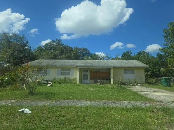 711 Laisy Dr, Deland, FL 32724