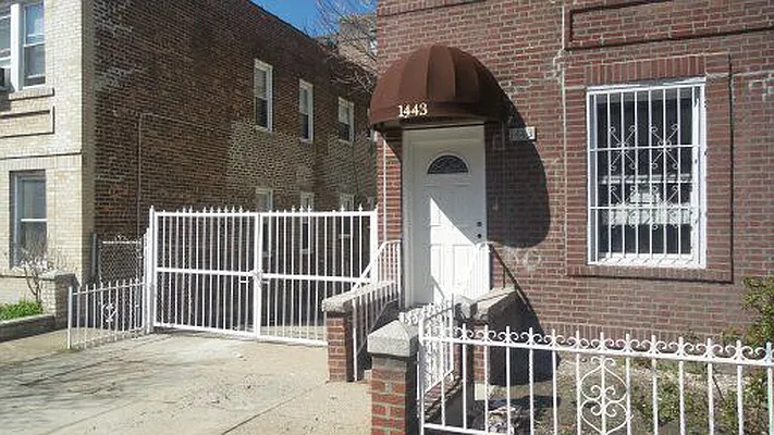 Sold by Matthew Gros-Werter, LREB  | media 3