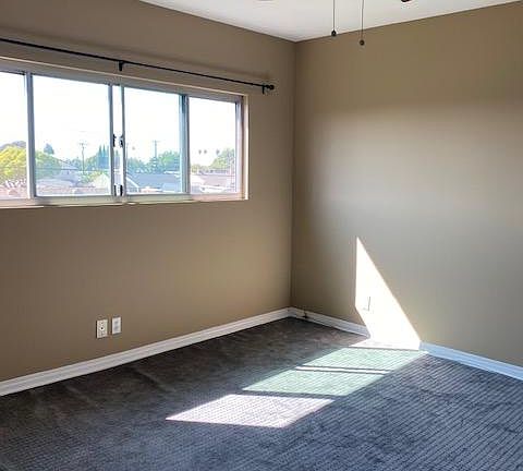 3rd image of 2502 Manhattan Beach Blvd APT 39