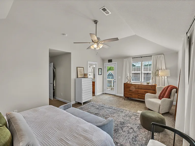 2226 E Berrie Cir — Photo 37