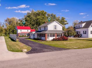 320 Berlin Rd #1/2, Huron, OH 44839