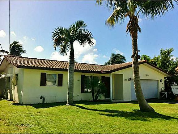 3rd image of 1394 SW Egret Way