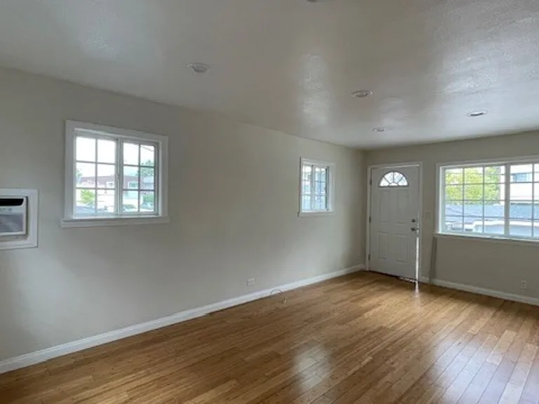 4112 Ocean View Blvd #1/2 — Photo 2