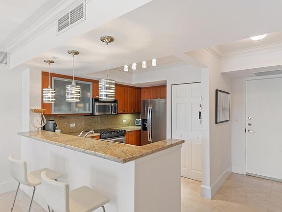 5th image of 2011 N Ocean Boulevard #306N